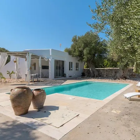 Trullo Chiara Con Piscina By Wonderful Italy